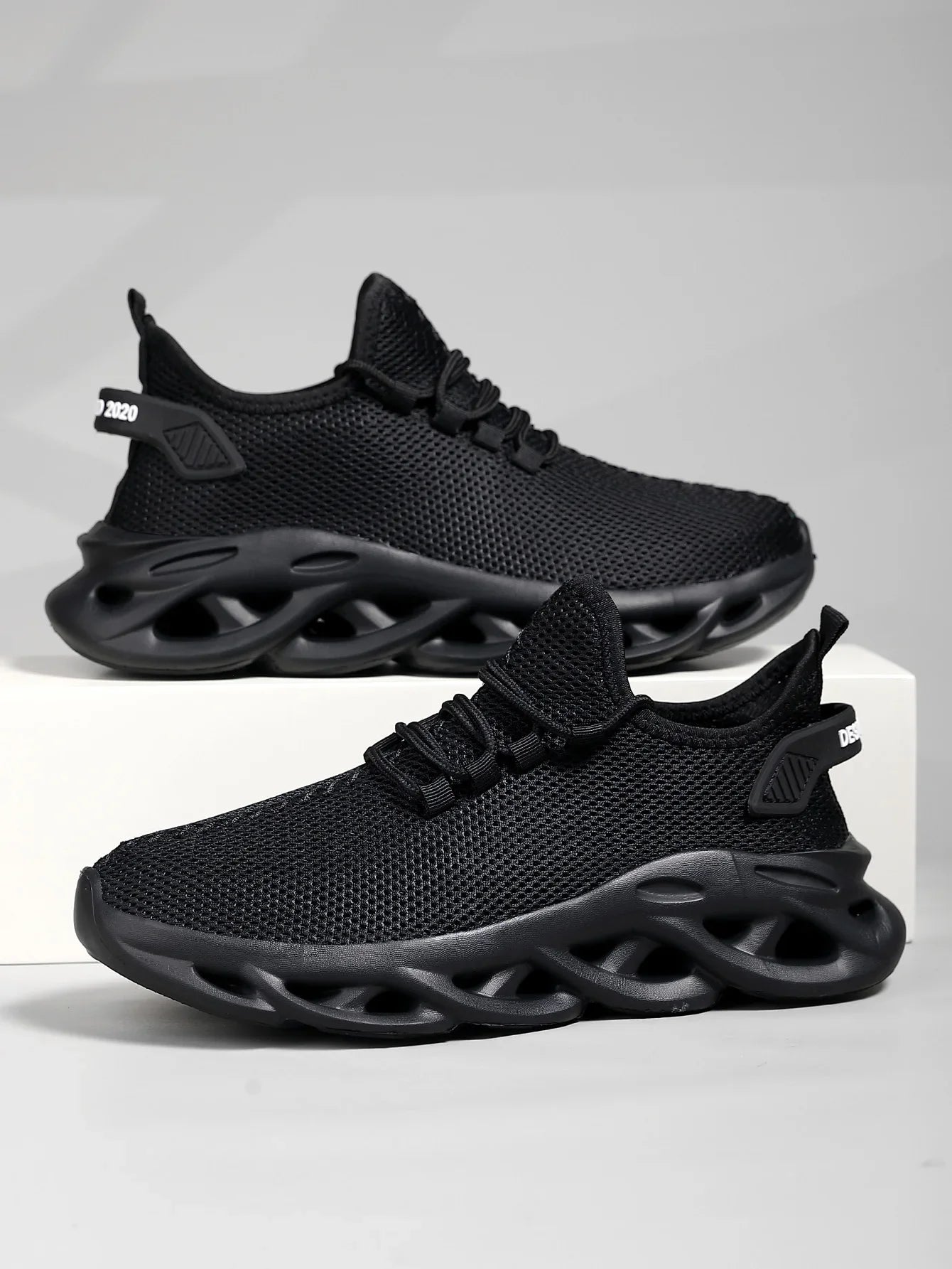 Men’s Breathable Mesh Sneakers – Lightweight Running Shoes