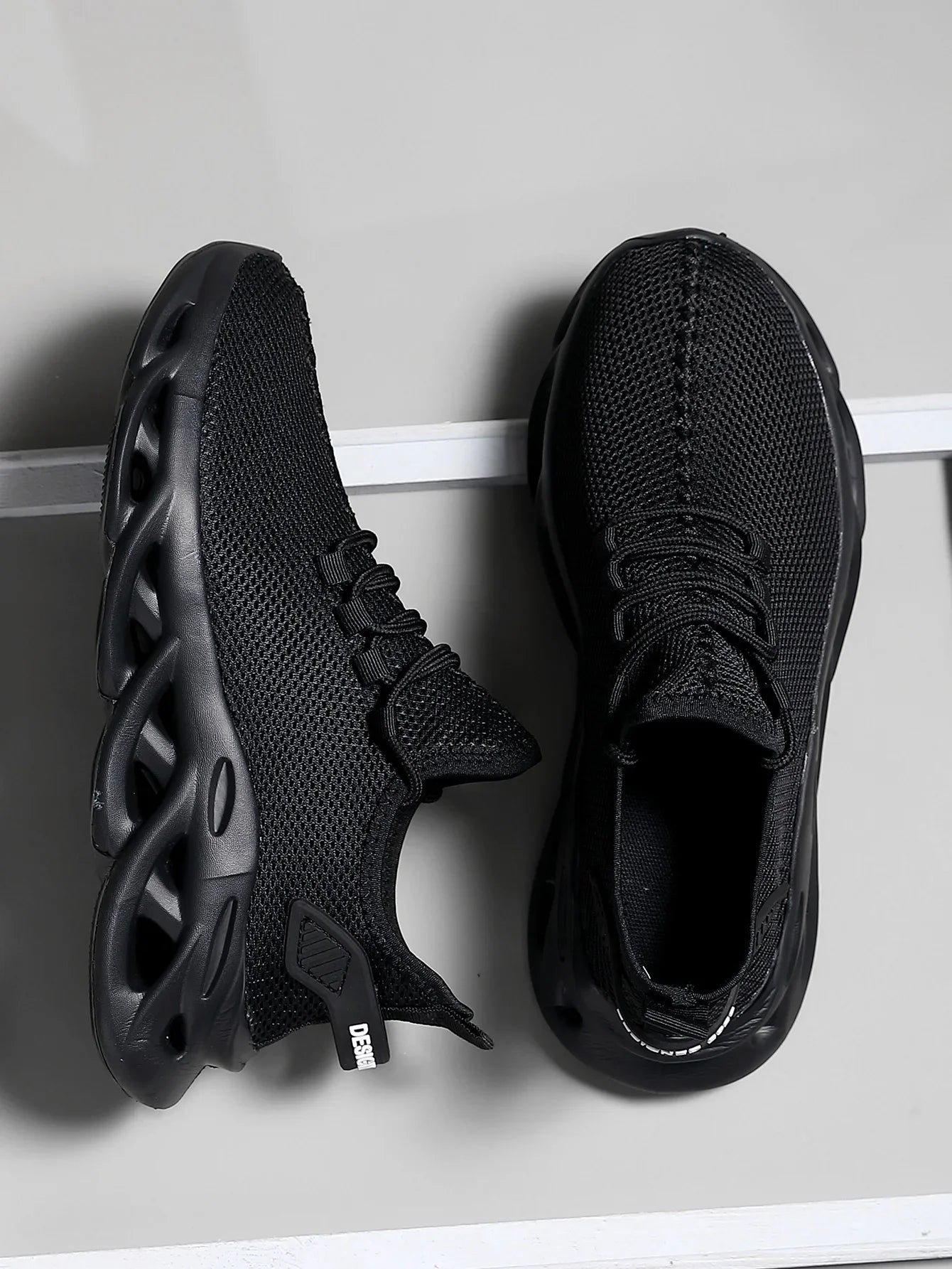 Men’s Breathable Mesh Sneakers – Lightweight Running Shoes