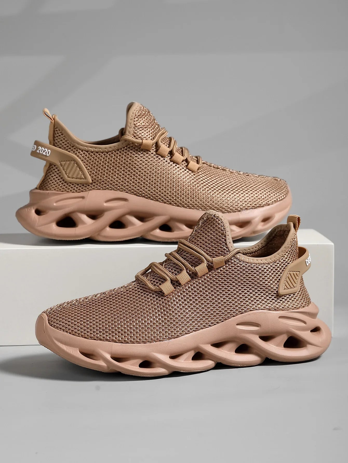 Men’s Breathable Mesh Sneakers – Lightweight Running Shoes